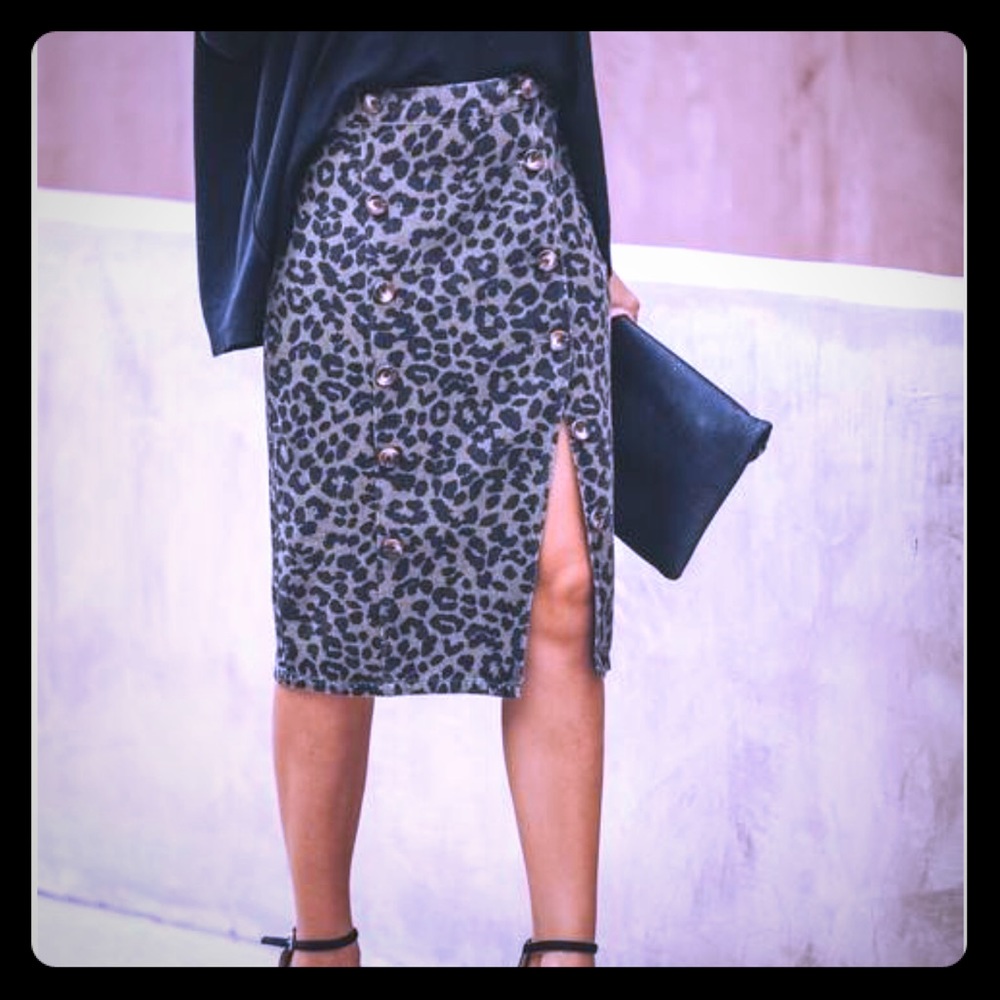Leopard Print Cotton Pencil Skirt